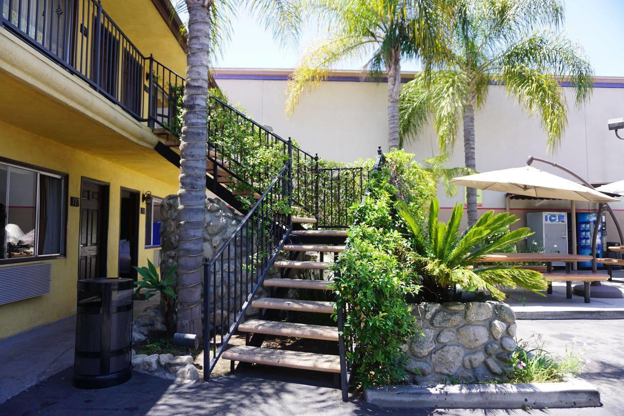לוס אנג'לס Casa Bella Inn Downtown La מראה חיצוני תמונה