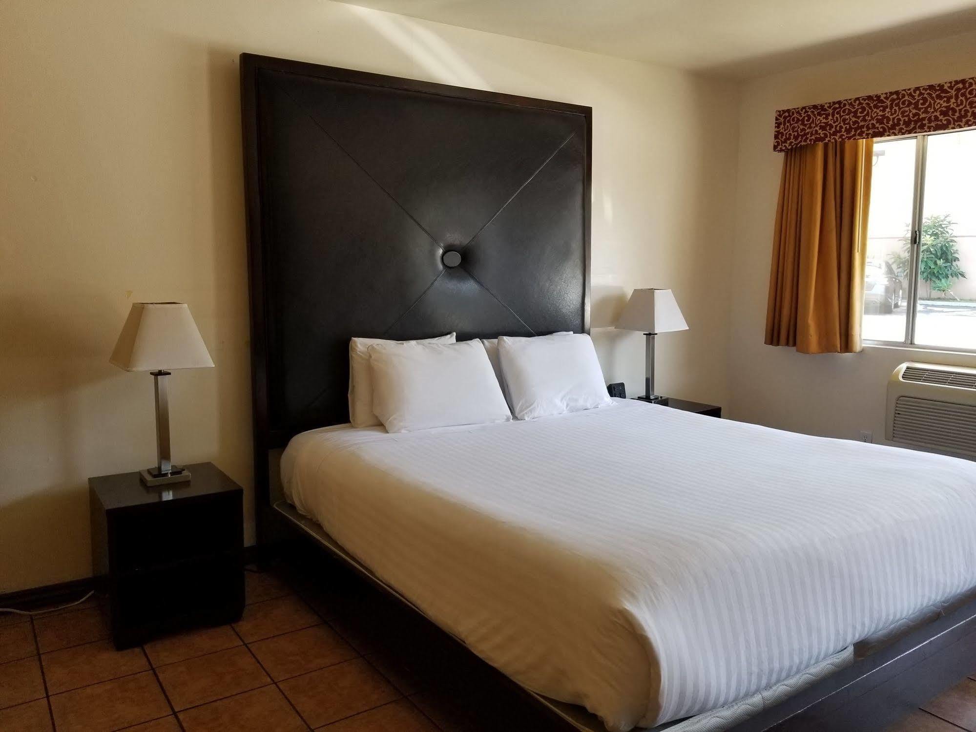 לוס אנג'לס Casa Bella Inn Downtown La מראה חיצוני תמונה
