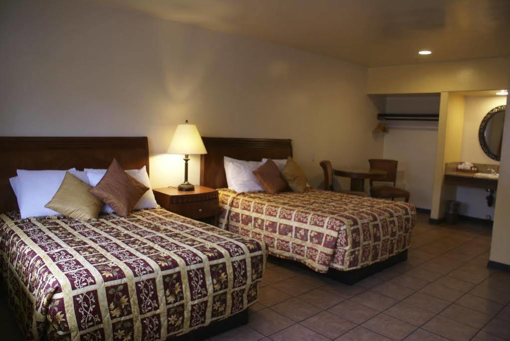 לוס אנג'לס Casa Bella Inn Downtown La מראה חיצוני תמונה