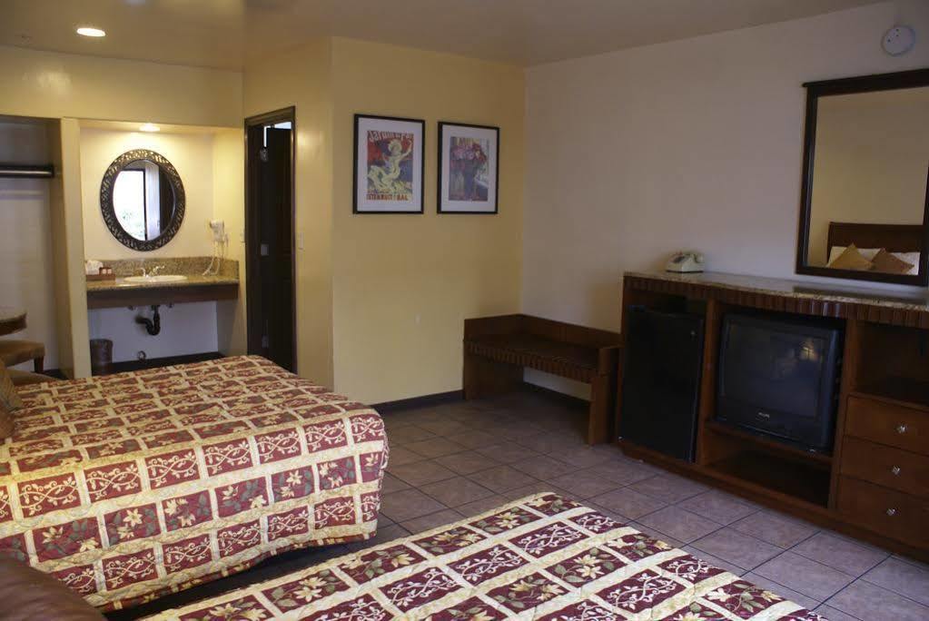 לוס אנג'לס Casa Bella Inn Downtown La מראה חיצוני תמונה