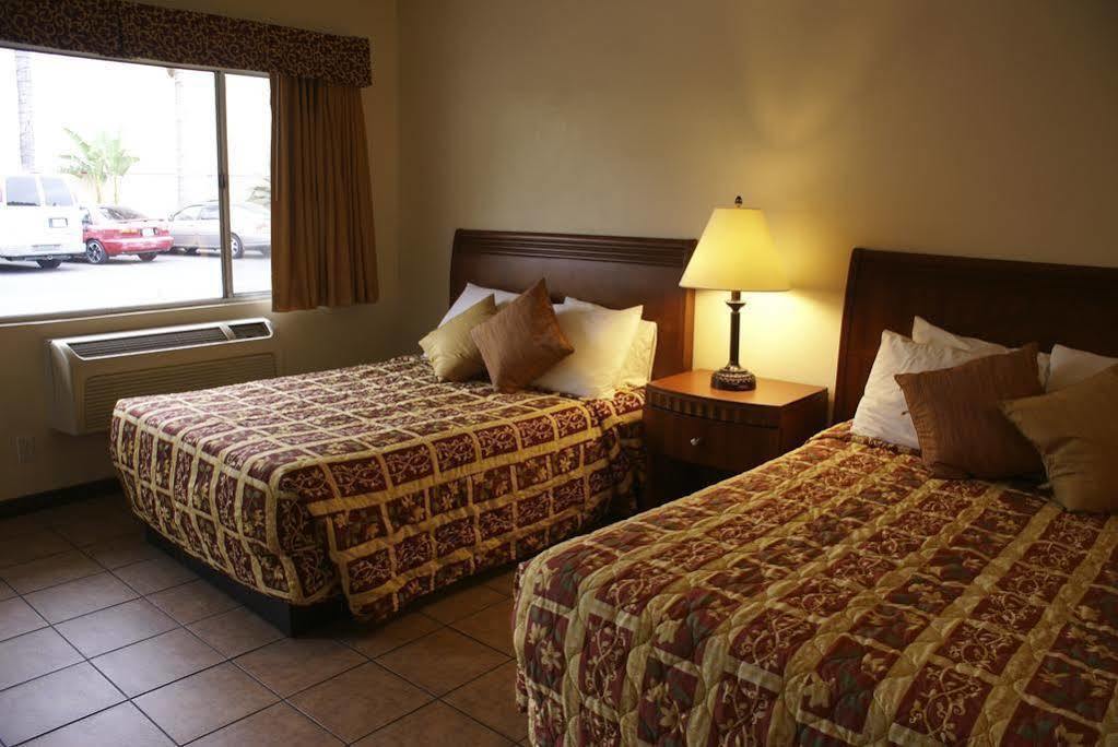 לוס אנג'לס Casa Bella Inn Downtown La מראה חיצוני תמונה