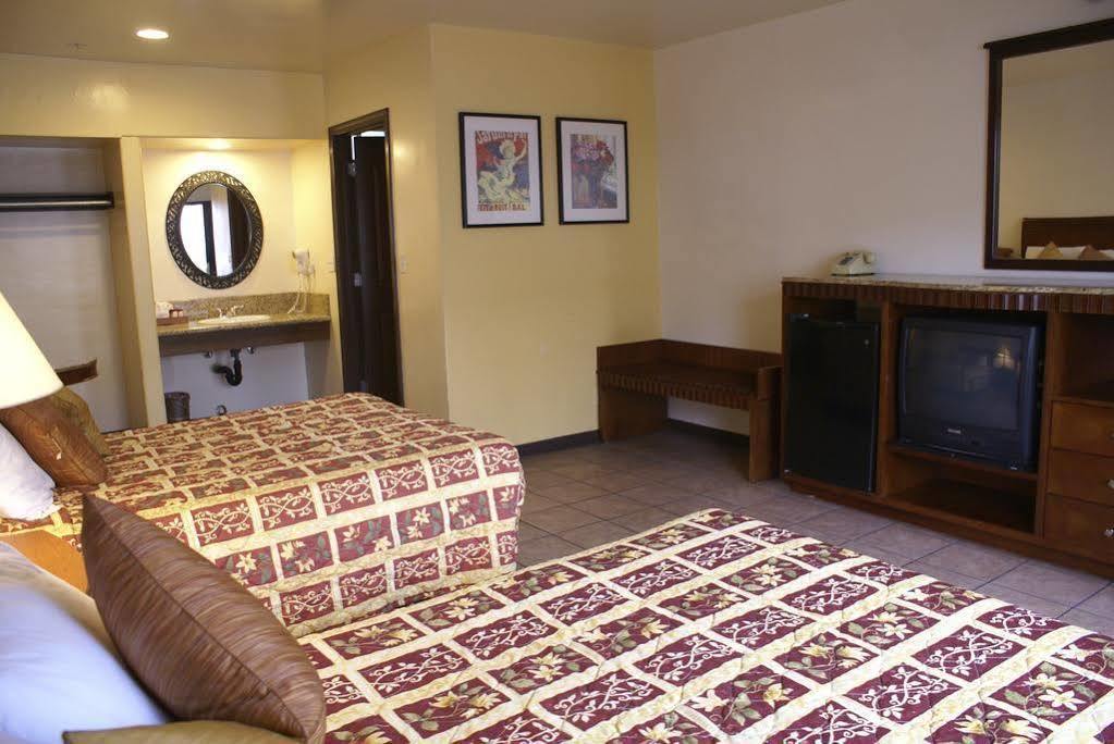 לוס אנג'לס Casa Bella Inn Downtown La מראה חיצוני תמונה