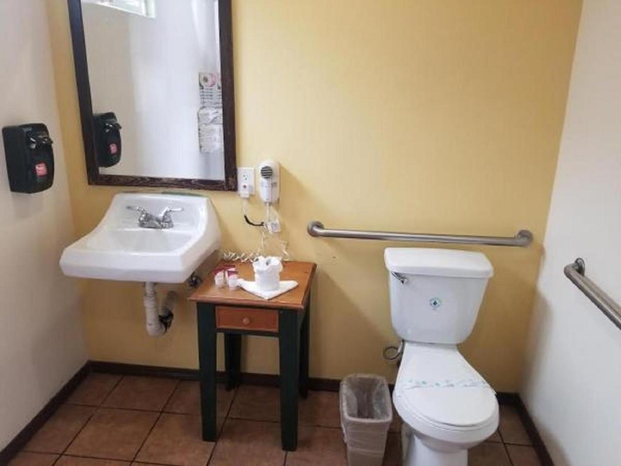 לוס אנג'לס Casa Bella Inn Downtown La מראה חיצוני תמונה